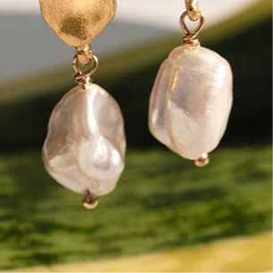 Keshi Earring, Pearl, Gold