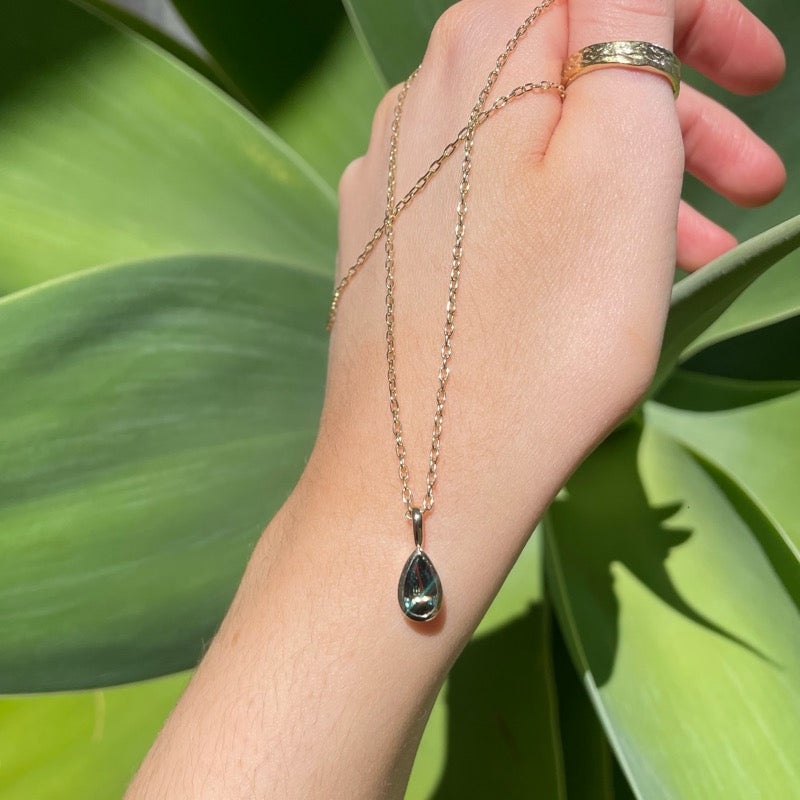 Droplet Pendant, Teal Sapphire, 9kt Yellow Gold