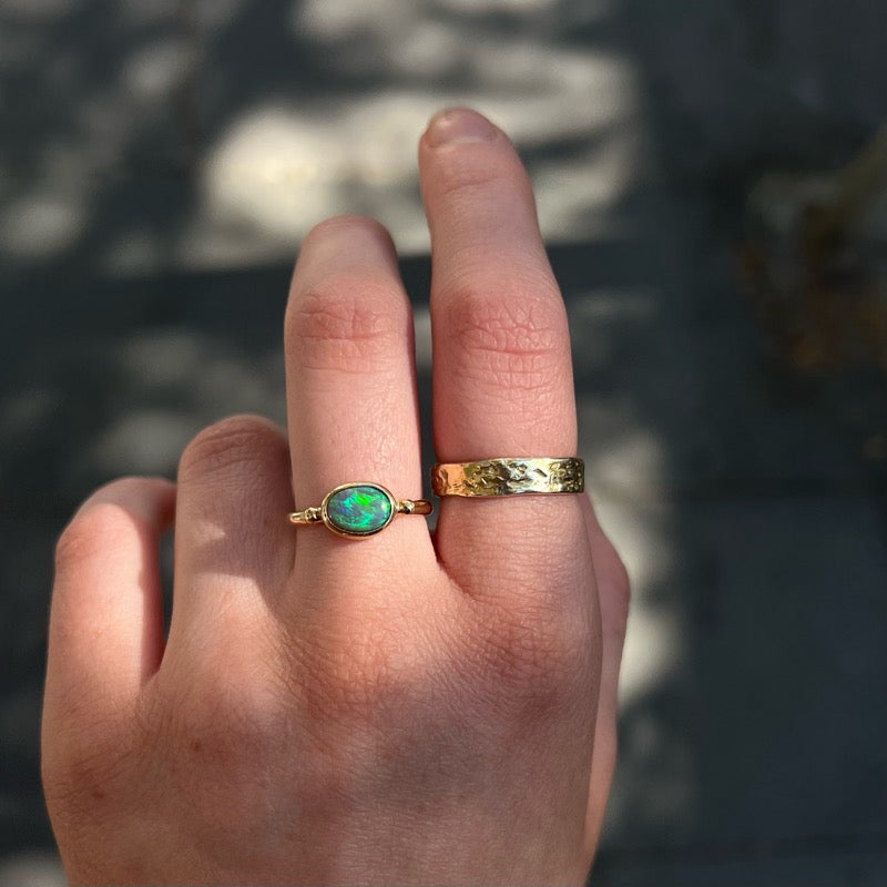 Pippa Ring, Black Opal, 9kt Yellow Gold