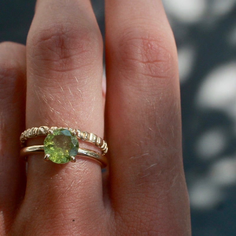 Solitaire Peridot Ring in 9kt Yellow Gold – Kerry Rocks Jewellery