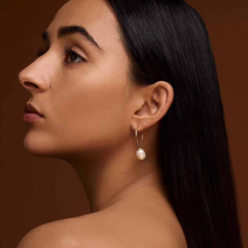 Venus Earring, Pearl, Gold