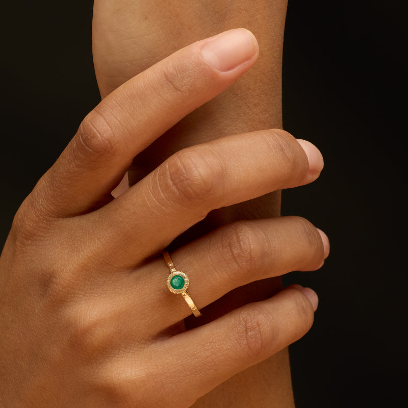 Aeon Ring, Emerald, 14kt Yellow Gold