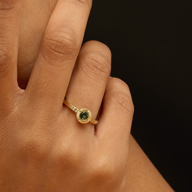 Aeon Ring, Green-Yellow Sapphire, 14kt Yellow Gold