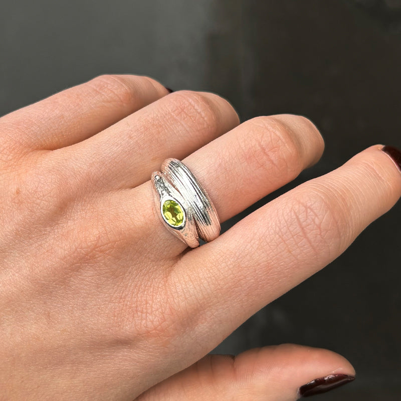 Aurelia Ring, Peridot, Silver