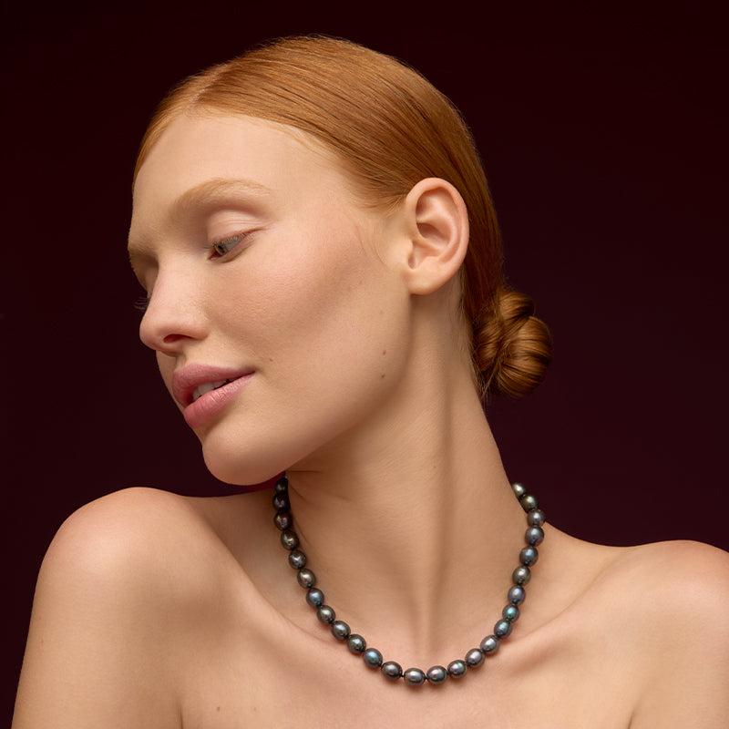 Chronos Strand, Black Pearl, 9kt Yellow Gold