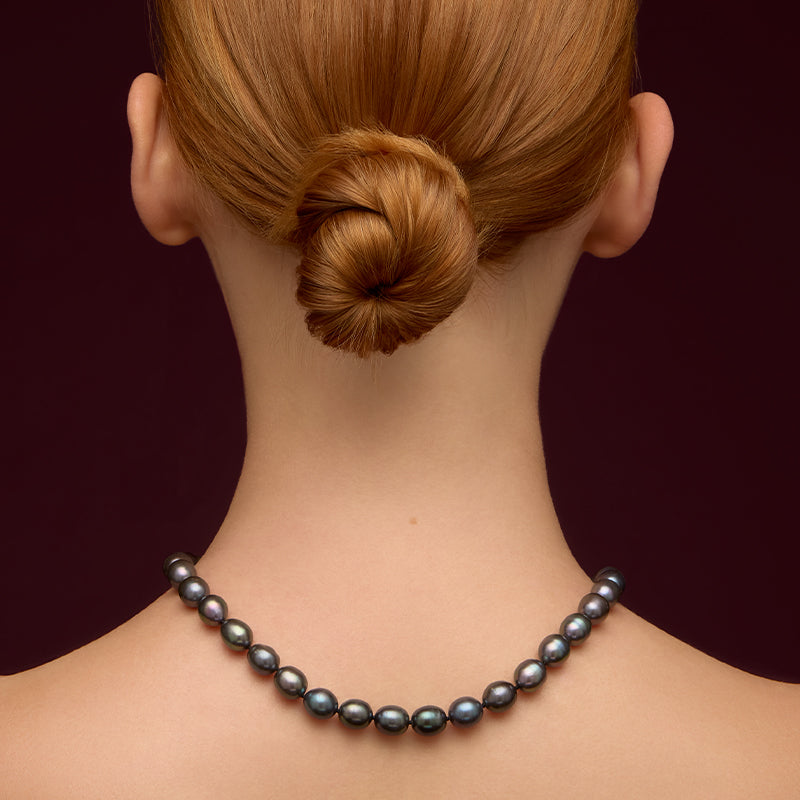 Chronos Strand, Black Pearl, 9kt Yellow Gold