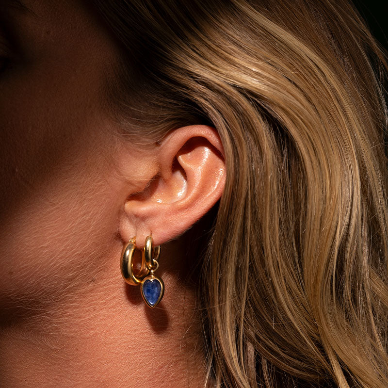 Brave Heart Charm, Kyanite, Gold