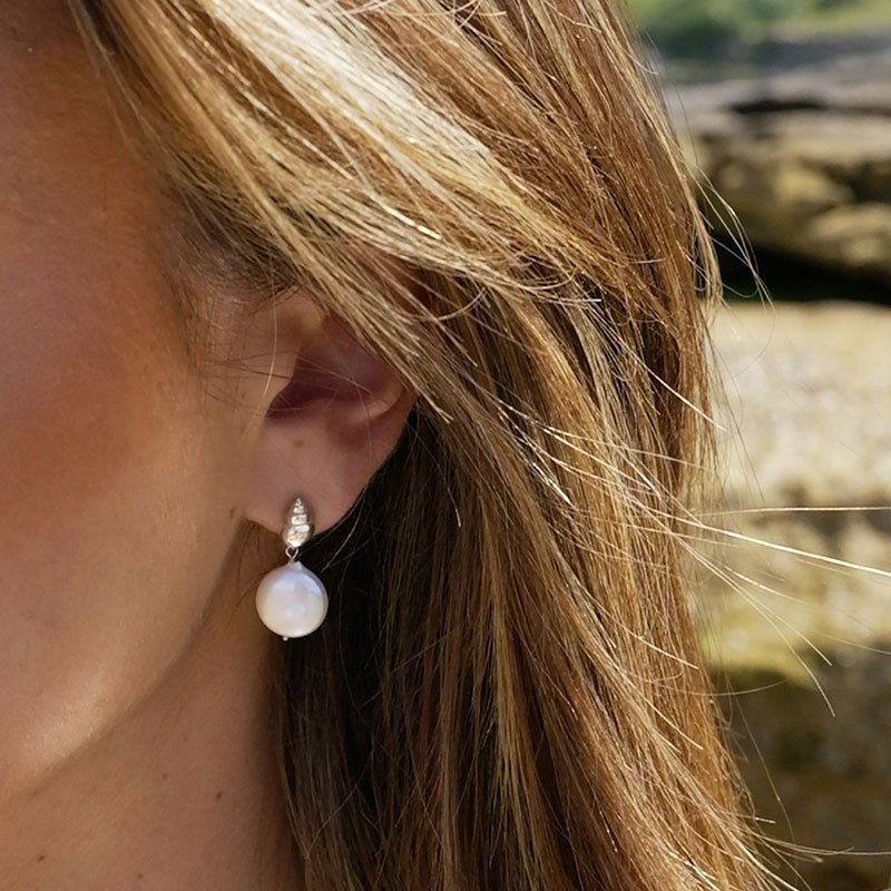 Conch Stud, Pearl, Silver