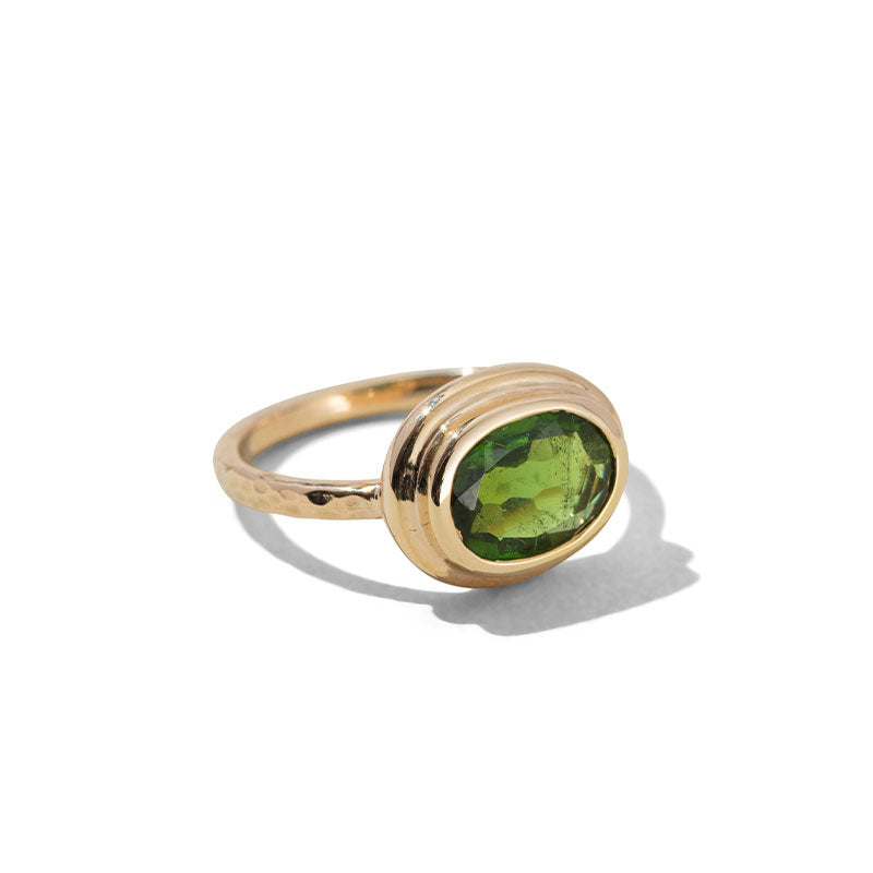 Era Ring, Green Tourmaline, 9kt Yellow Gold