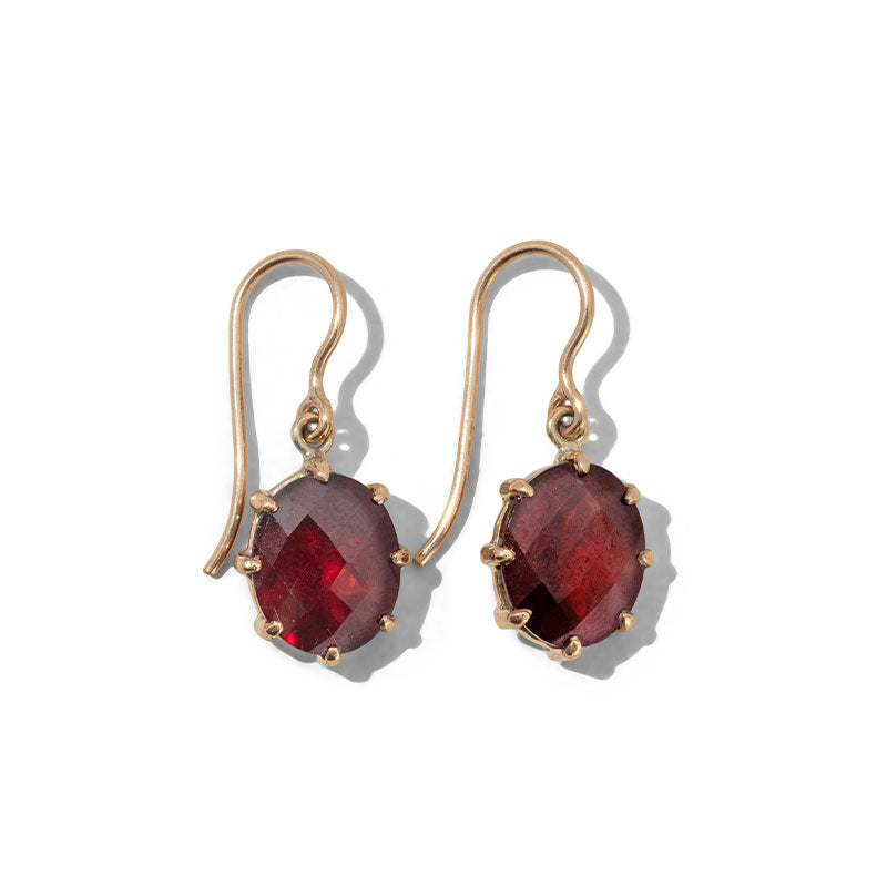 Helene Earring, Garnet, 9kt Yellow Gold