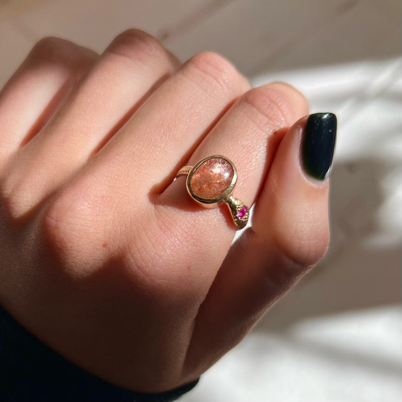 Serpent Ring, Sunstone, 9kt Yellow Gold