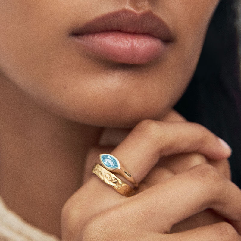 Iris Ring, Aquamarine, 9kt Yellow Gold