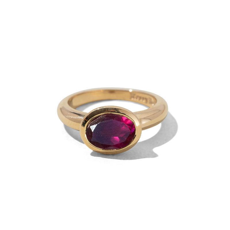 Leone Ring, Rhodolite Garnet, 9kt Yellow Gold