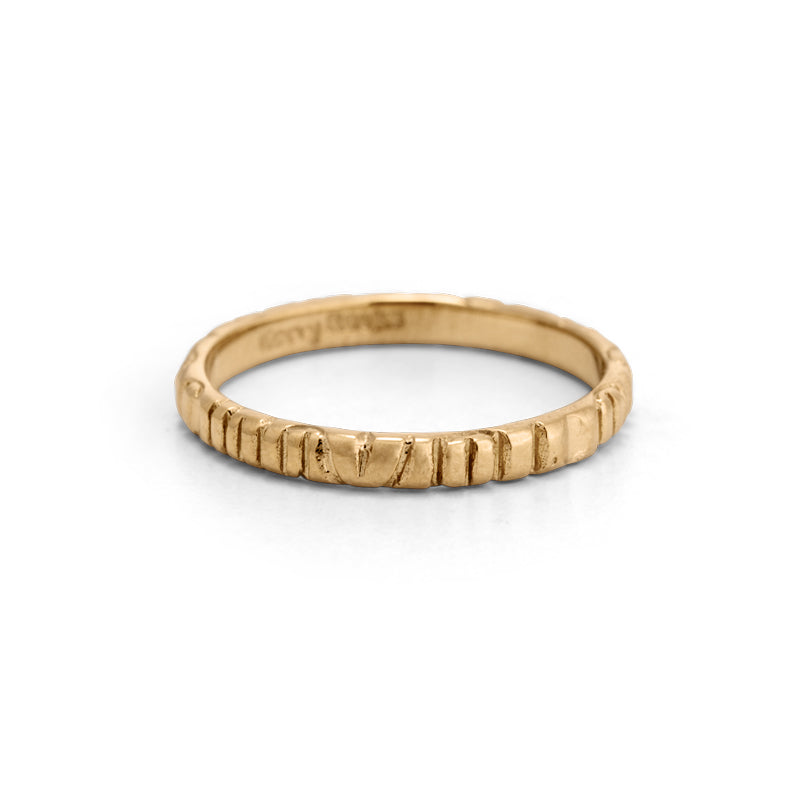 Linea Band, 9kt Yellow Gold