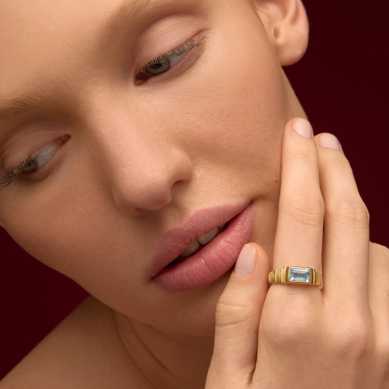 Linea Ring, Blue Topaz, Gold