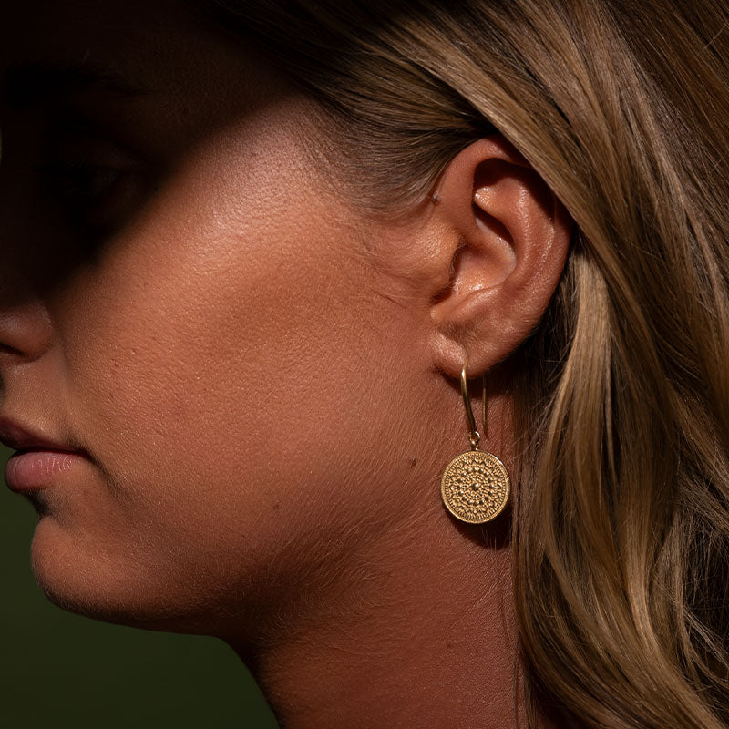 Medallion Earring, Gold