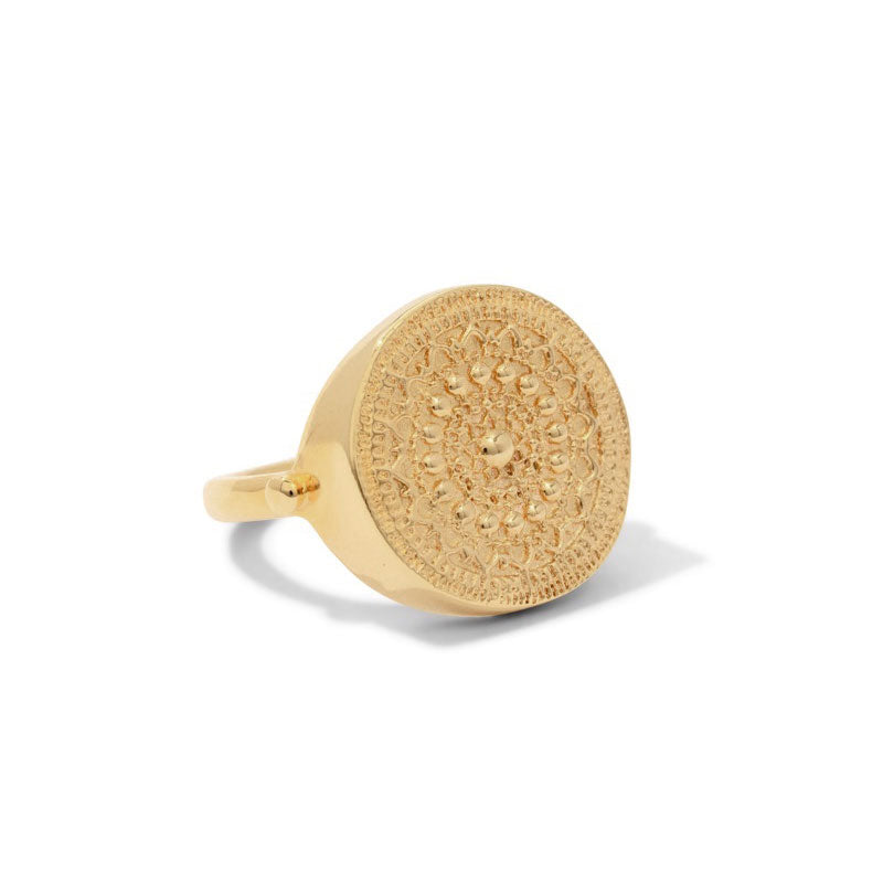 Medallion Ring, 9kt Yellow Gold