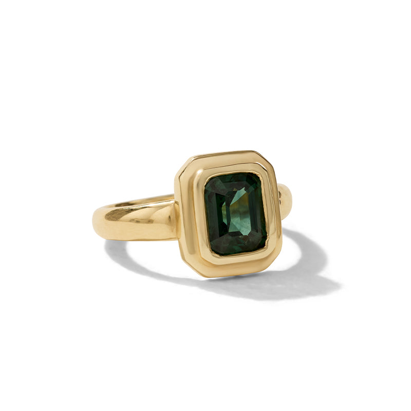 Petra Ring, Green Sapphire, 14kt Yellow Gold