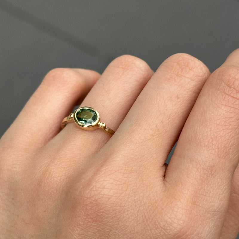 Pippa Ring, Green Sapphire, 9kt Yellow Gold