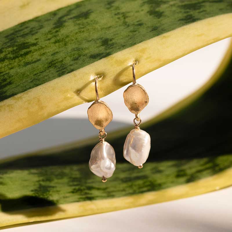 Keshi Earring, Pearl, Gold