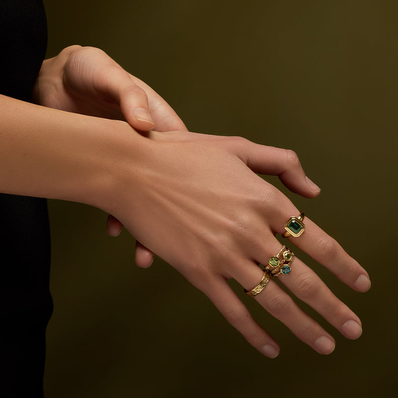 Petra Ring, Green Sapphire, 14kt Yellow Gold