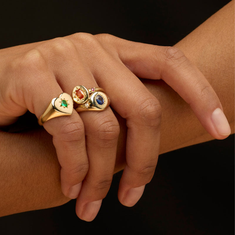 Signet Ring, Blue Sapphire & Diamond, 9kt Yellow Gold