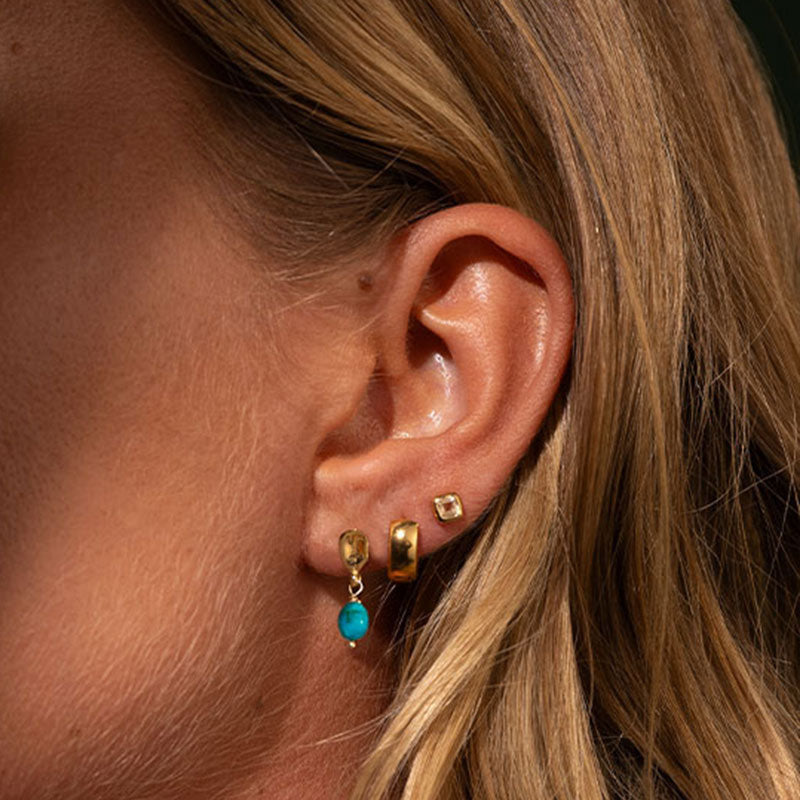 Tiny Keshi Stud, Turquoise, Gold