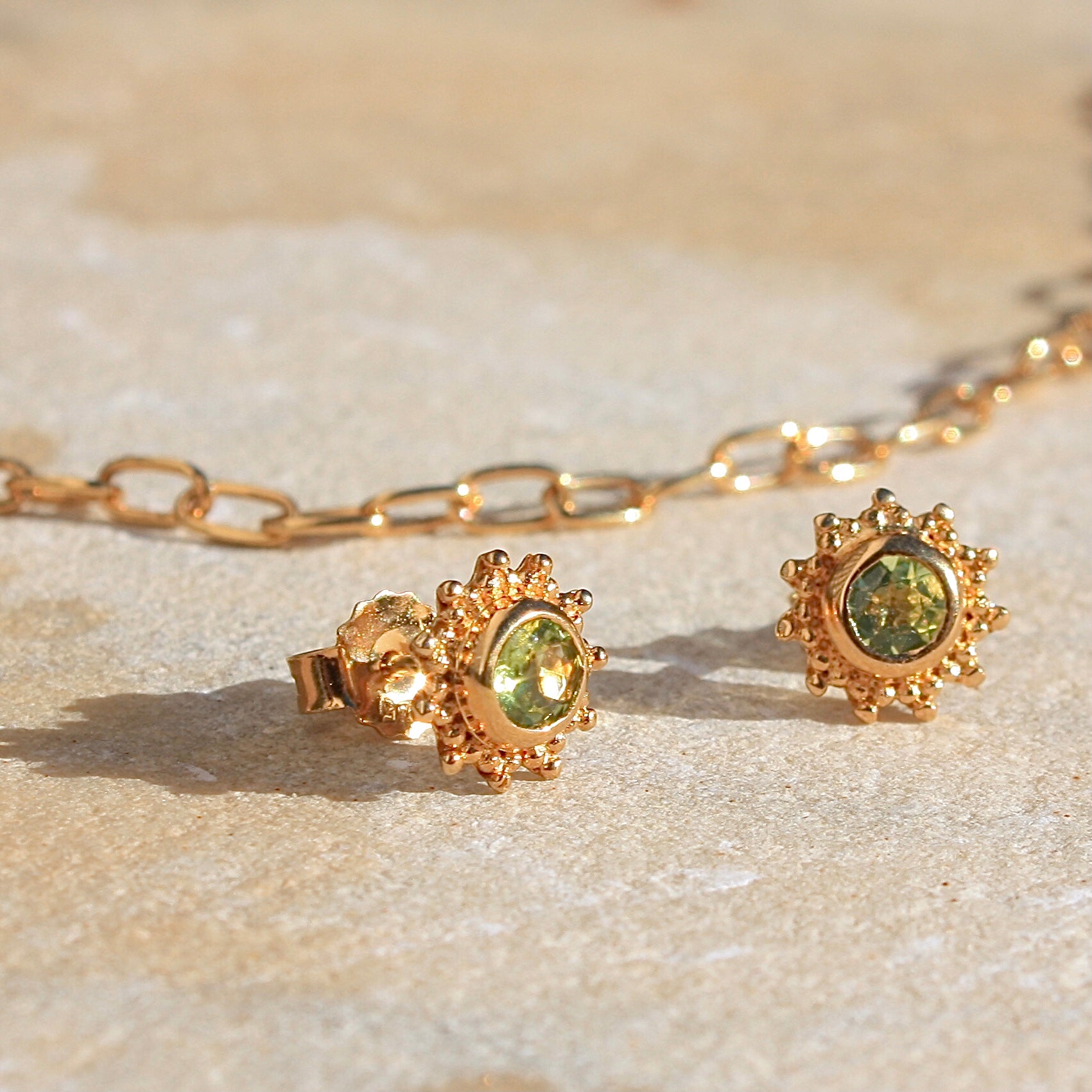 Soleil Stud, Peridot, Gold