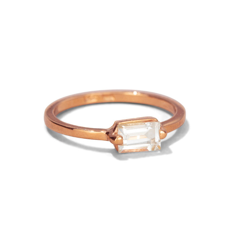Baguette Ring, White Topaz, 9kt Rose Gold