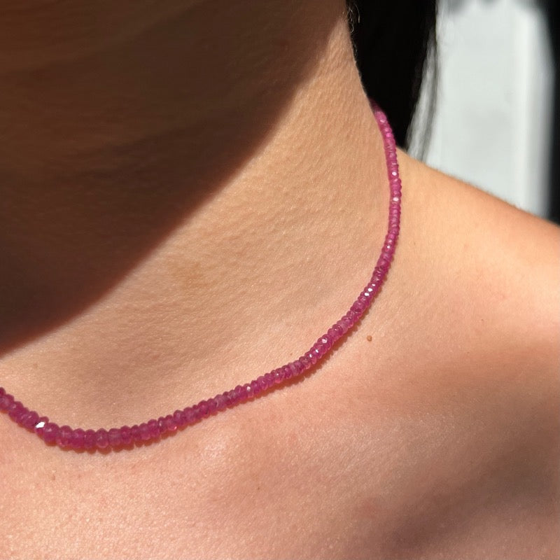 Chronos Strand, Ruby, 9kt Yellow Gold