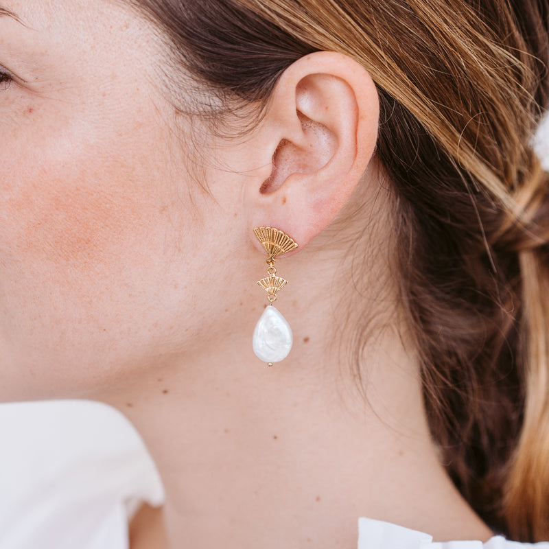 Orient Stud, Pearl, Gold