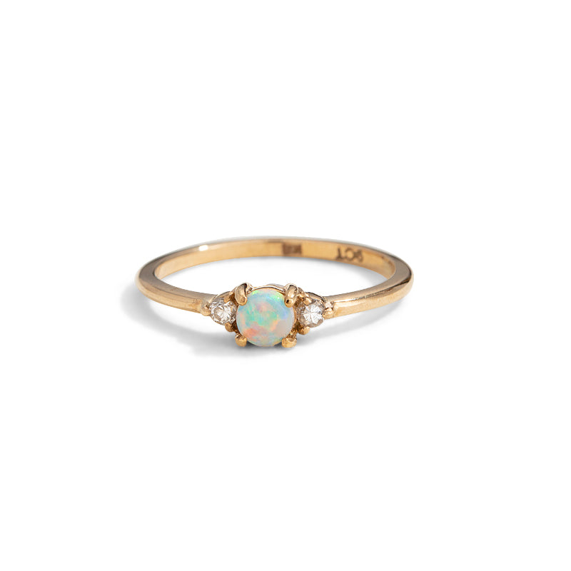 Florence Ring, White Opal, 9kt Yellow Gold