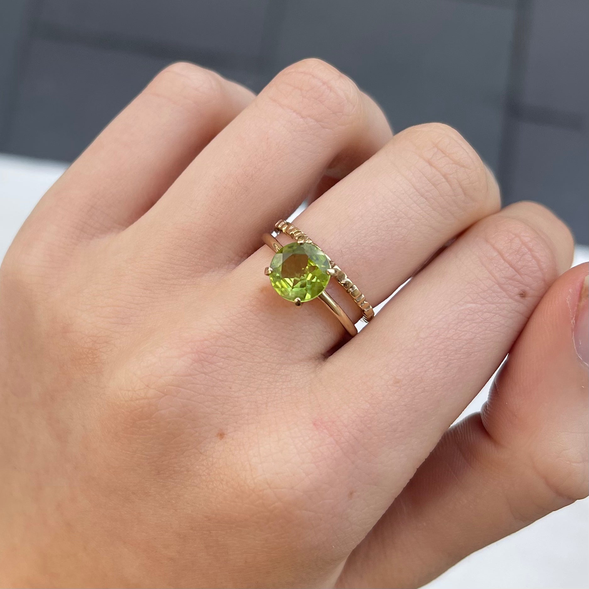 Solitaire Ring, Peridot, 9kt Yellow Gold