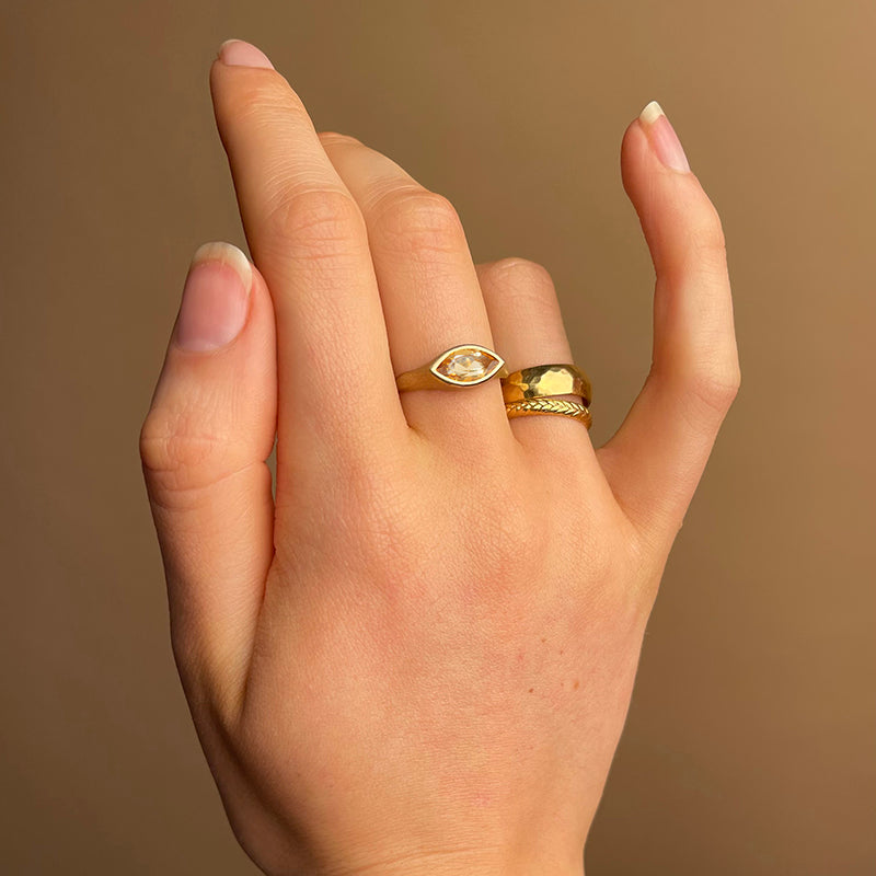 Iris Ring, Citrine, 9kt Yellow Gold