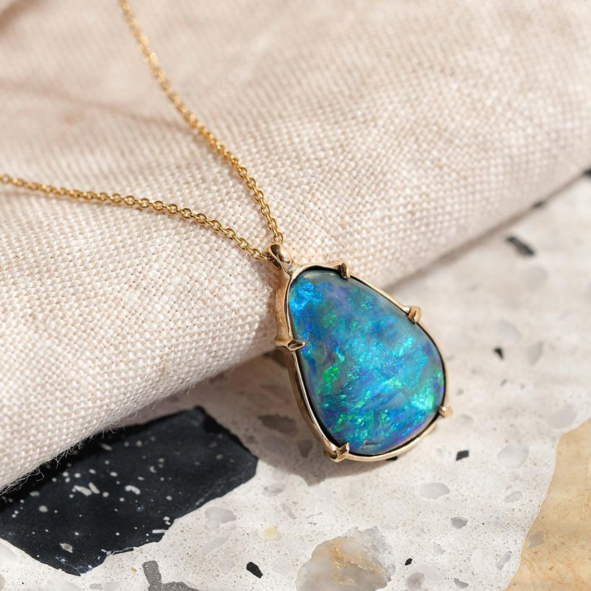 Asymmetric Black Blue Opal Necklace in 9kt Yellow Gold – Kerry