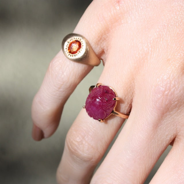 Signet Ring, Orange Sapphire, 9kt Yellow Gold