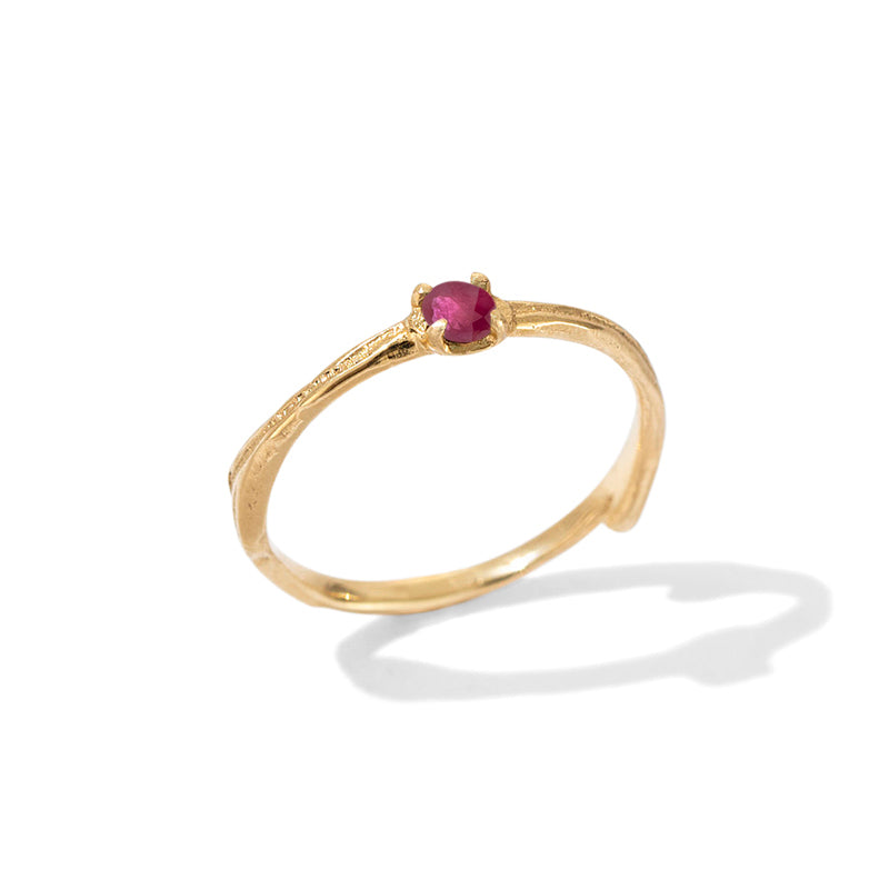 Twig Ring, Ruby, 9kt Yellow Gold