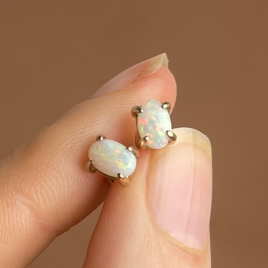 Oval Stud, White Opal, 9kt Yellow Gold