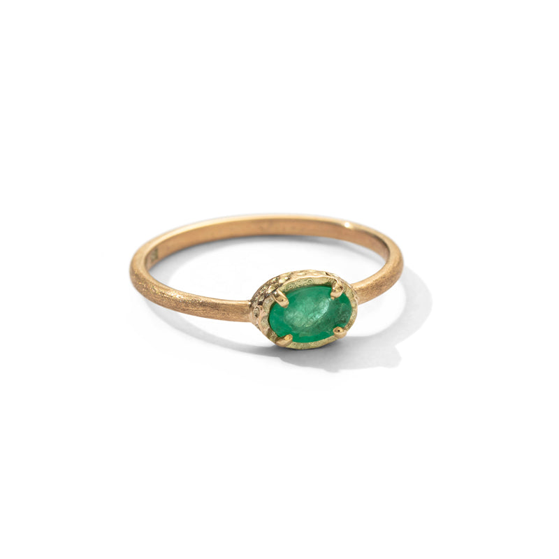 Ceres Ring, Emerald, 9kt Yellow Gold