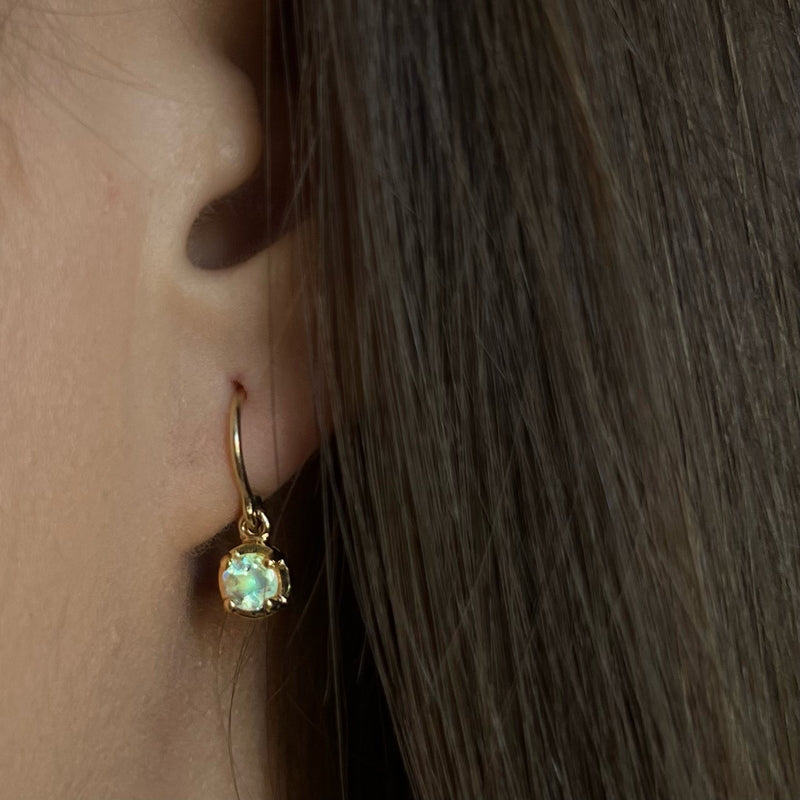 Winkie Earring, Rainbow Moonstone, Gold