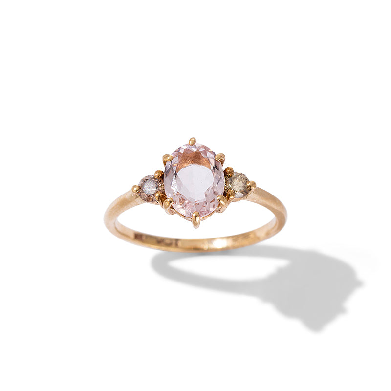 Victoria Ring, Morganite, 9kt Yellow Gold