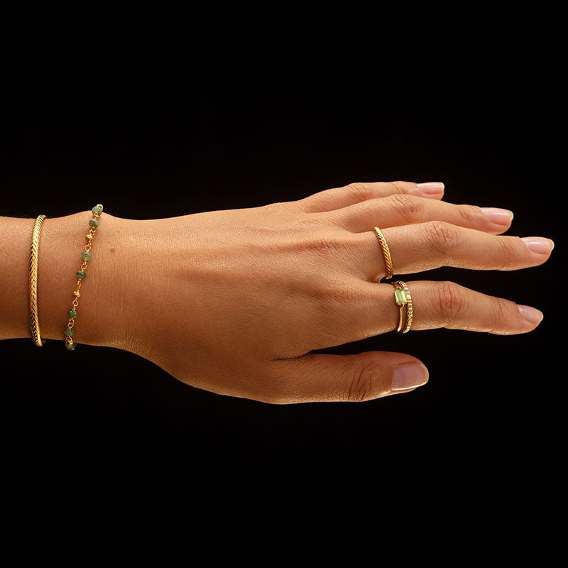Baguette Ring, Peridot, 9kt Yellow Gold