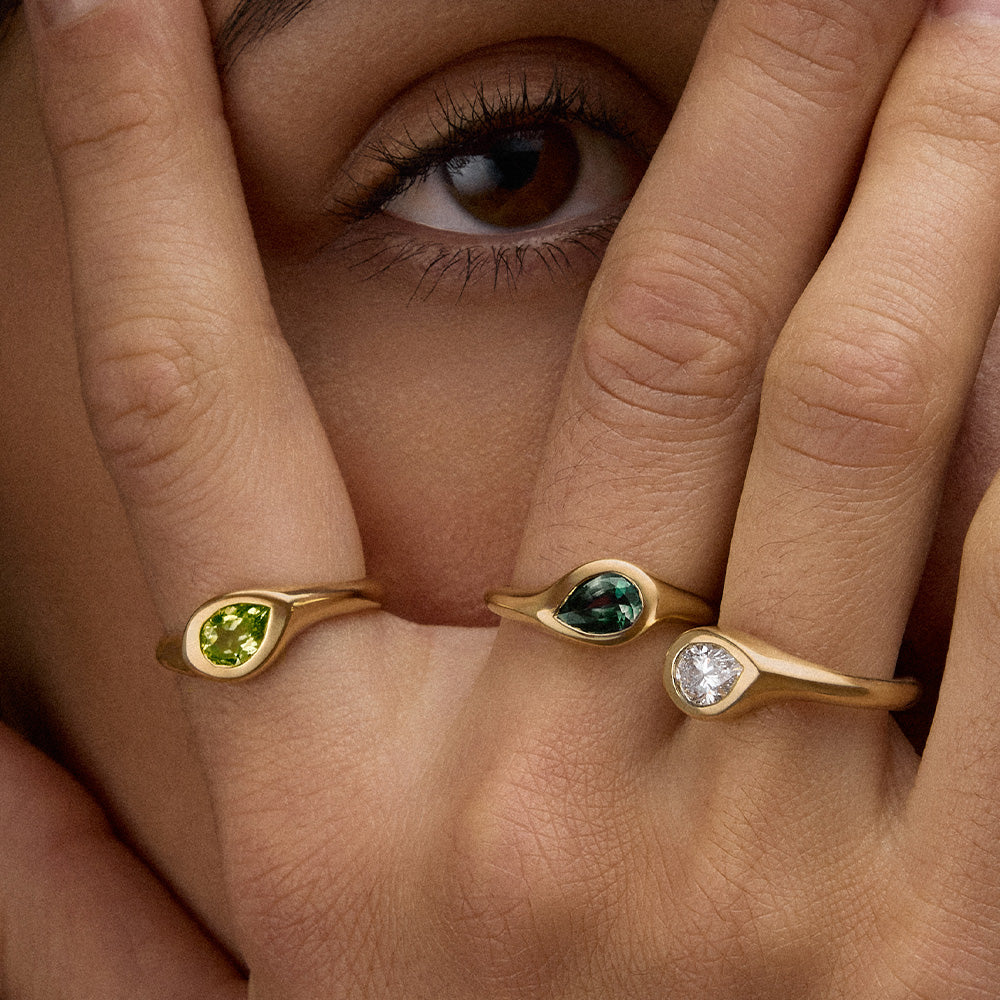 Akros Ring, Australian Sapphire, 14kt Yellow Gold