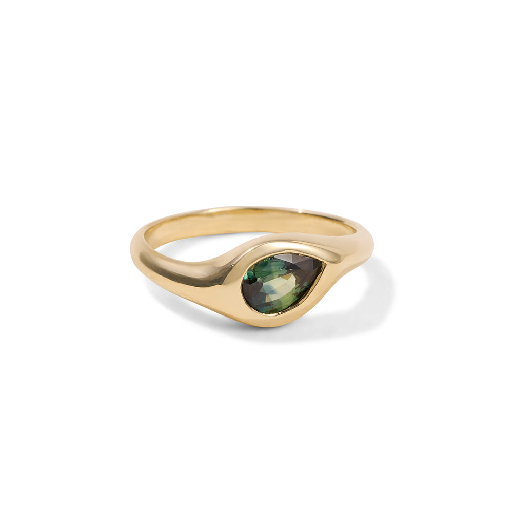 Akros Ring, Australian Sapphire, 14kt Yellow Gold