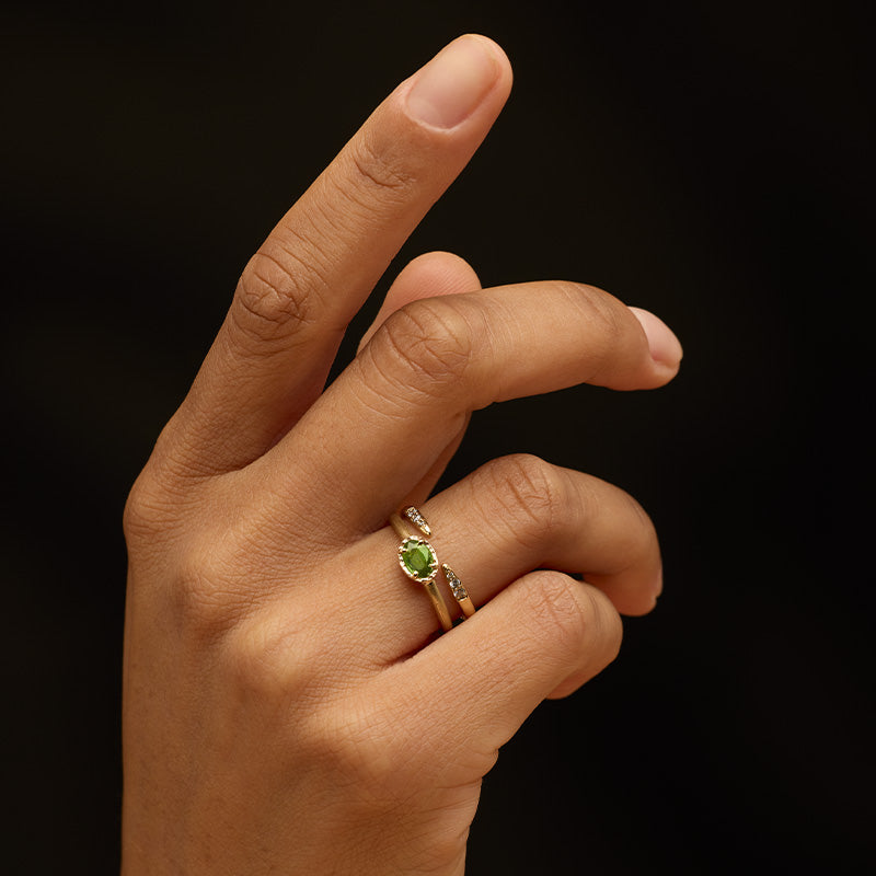 Mini Ceres Ring, Green Sapphire, 9kt Yellow Gold