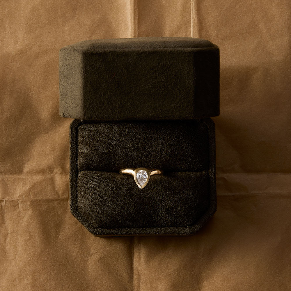 Organica Ring, Pear Diamond, Solid Yellow Gold