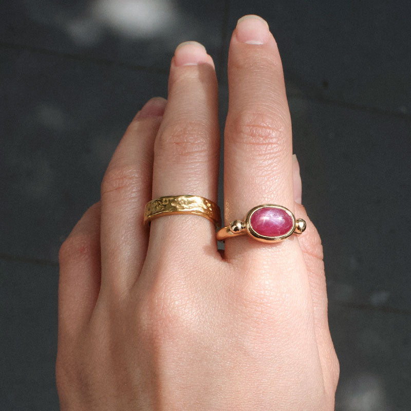 Elektra Ring, Ruby, 9kt Yellow Gold