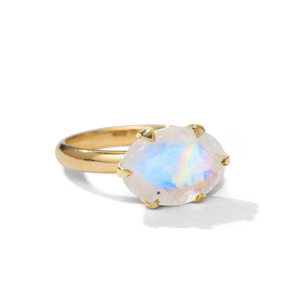 Gigi Ring, Rainbow Moonstone, 9kt Yellow Gold