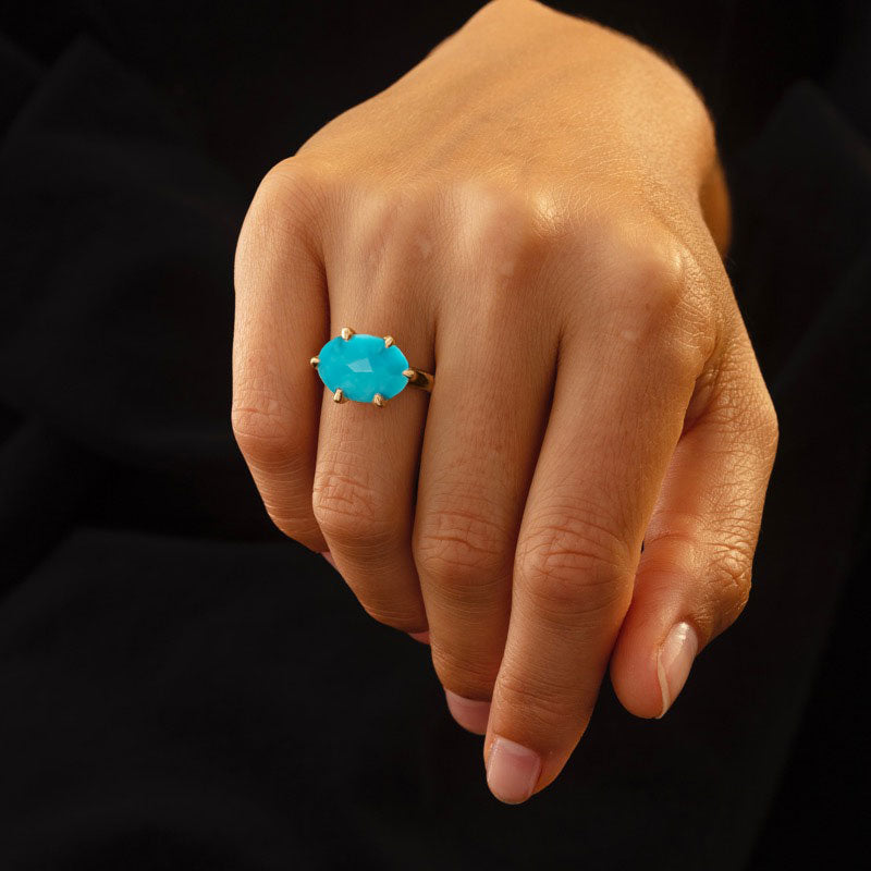 Gigi Ring, Turquoise, 9kt Yellow Gold