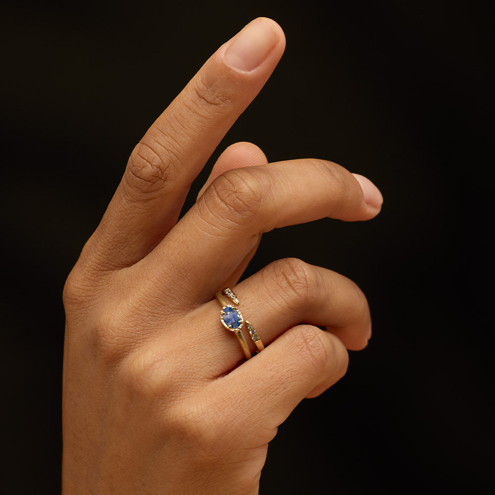 Mini Ceres Ring, Light Blue Sapphire, 9kt Yellow Gold
